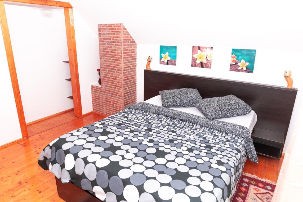 Casa Ursului Hotel Bujoreni Ngoại thất bức ảnh